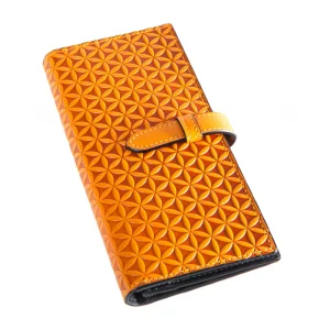 Cartera Grande Grabado Estilo Flower of Life, de Piel Freila - Imagen 1