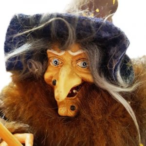 Bruja de la Suerte, Figura Muñeco Colgante de decoración, con escoba - Imagen 2